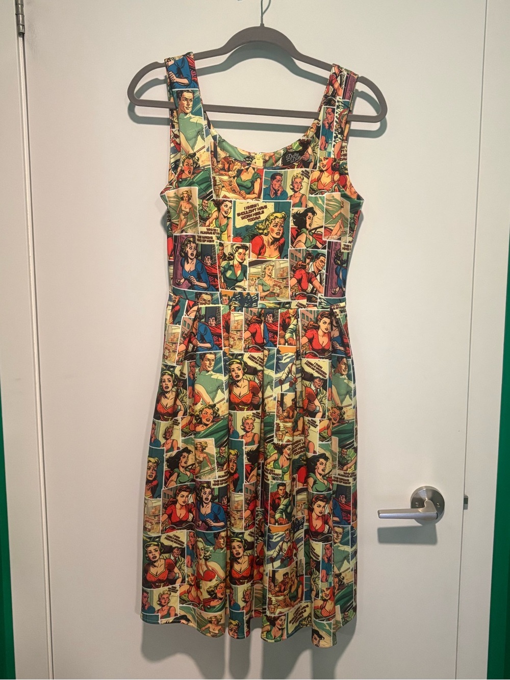 Sleeveless Midi Dress with Vintage Comic Panel Print - Multicolor